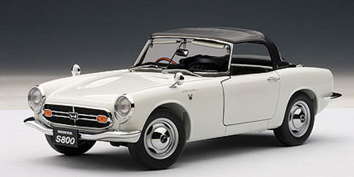 1/18 AUTOart HONDA S800 ROADSTER 1966 (WHITE) Diecast Car Model