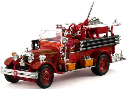 1931 Seagrave Fire Engine Truck Red 1/32 Diecast Model by Signature Models