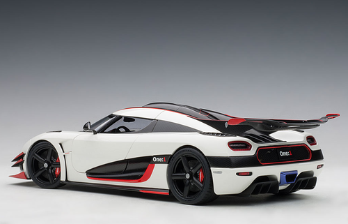 1/18 AUTOart Koenigsegg One:1 (Pebble White with Carbon Black & Red Accents) Car Model