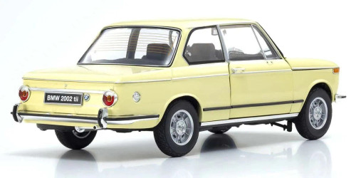 1/18 Kyosho 2002 BMW 2002 tii (White) Diecast Car Model