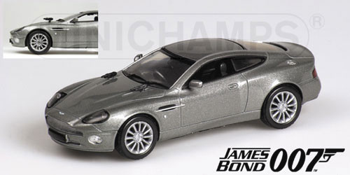 1/43 Minichamps 2005 Aston Martin V12 Vanquish James Bond Movie Car (Silver) Car Model