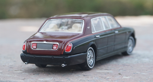 1/43 Dealer Edition Bentley Arnage Limousine Diecast Car Model