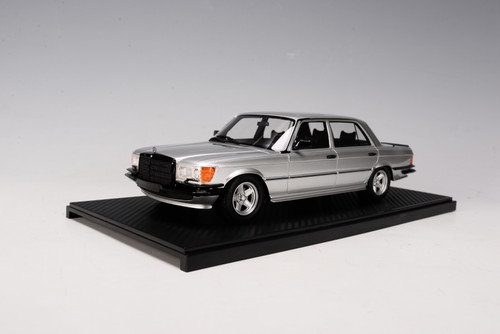 1/18 Ivy Mercedes-Benz 450 SEL 6.9 AMG (Gloss Silver) Resin Car Model Limited 99 Pieces