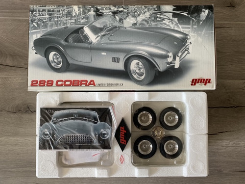 1/12 GMP 1964 Shelby Cobra 289 Roadster (White) Diecast Car Model