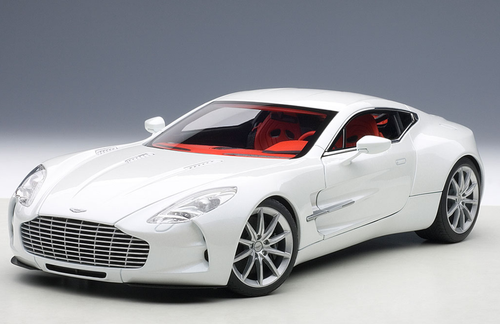 1/18 AUTOart ASTON MARTIN ONE-77 ONE77 (MORNING FROST WHITE) Diecast Car Model