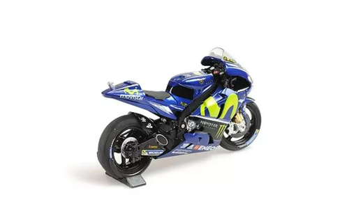 1/18 Minichamps 2017 Valentino Rossi Yamaha YZR-M1 #46 MotoGP Car Model