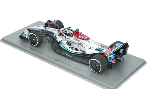 1/18 Spark 2022 Mercedes-AMG Petronas F1 W13 E Performance No.63 Mercedes-AMG  Petronas F1 Team Miami GP 2022 George Russell Car Model