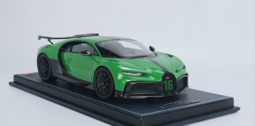 1/18 MR Collection Bugatti Chiron Pur Sport Green