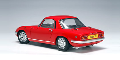 1/18 AUTOart 1969 MGB GT Mk2 Coupe (Red) Diecast Car Model