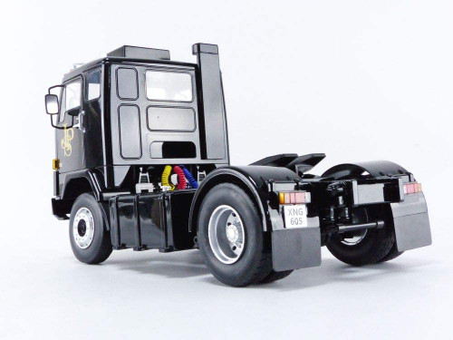 1/18 Road Kings 1965 Volvo F88 Truck ASG Transport (Blue & Yellow 