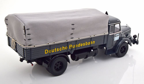 1/18 Road Kings 1950-1954 Krupp Titan SWL 80 Flatbed truck Dachser