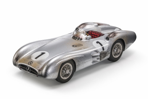 1/18 GP Replicas 1954 Juan Manuel Fangio Mercedes-Benz W196 #18