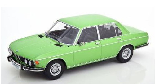 1/18 KK-Scale 1971 BMW 3.0S E3 Series 2 (Light Metallic Green) Car