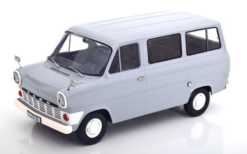 1/18 KK-Scale 1965 Ford Transit Bus (Light Blue & White) Car Model