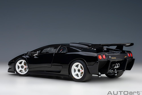 Lamborghini Diablo SV Black 1/18 Diecast Model Car by Maisto
