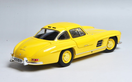 1/18 Minichamps Mercedes-Benz MB 1957 300SL 300 SL Roadster (Yellow) Diecast Car Model Limited 336