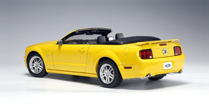 1/18 AUTOart Ford Mustang Challenge FR500S #00 Diecast Car Model