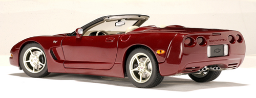 1/18 AUTOart 2003 Chevrolet Corvette C5 Convertible (50th Anniversary) (Red) Diecast Car Model