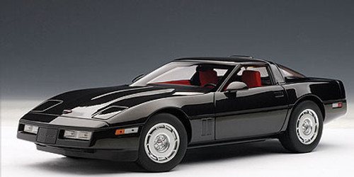 1/18 AUTOart 1986 CHEVROLET CORVETTE - BLACK Diecast Car