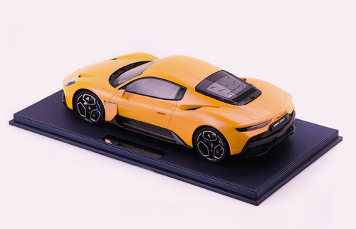 1/12 Dealer Edition Maserati MC20 (Yellow) Resin Car Model