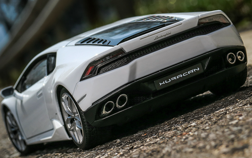 1/18 Welly Lamborghini Huracan LP610-4 (White) Diecast Car Model