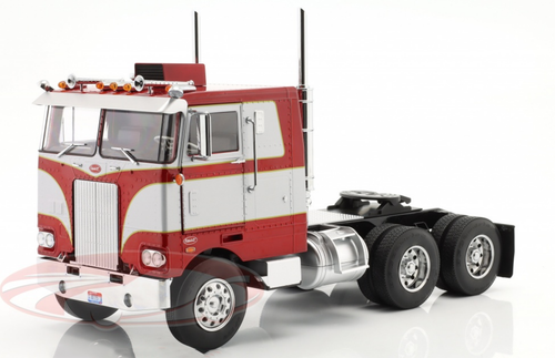 1/18 Road Kings 1977-1979 Peterbilt 352 Pacemaker SZM (Red & Silver)  Diecast Car Model