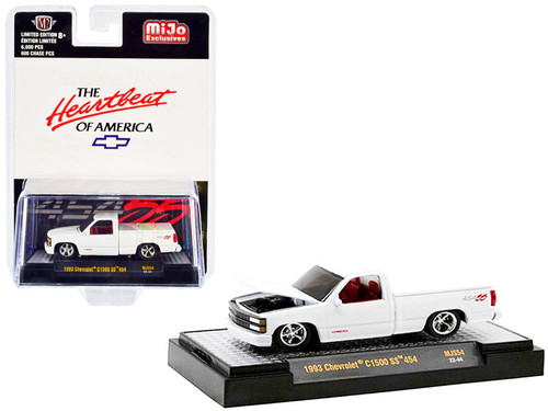 1/64 M2 Machines 1993 Chevrolet C1500 SS454 Custom White with Bed Cover Diecast Car Model