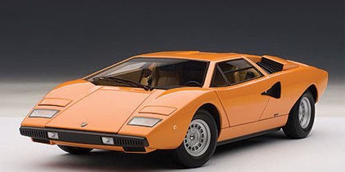 1/18 AUTOart LAMBORGHINI COUNTACH LP400 (ORANGE) Diecast Car Model 74647