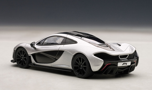 1/43 AUTOart McLaren P1 (Ice Silver) Diecast Car Model 56013