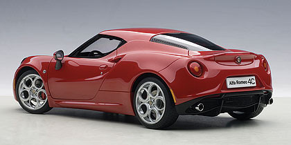 AUTOart 1/18 アルファロメオ TZ 1963 ミニカー　完成品 1/18 AUTOart 1963 Alfa Romeo TZ (Red) Car Model - LIVECARMODEL.com