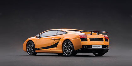 1/43 AUTOart LAMBORGHINI GALLARDO LP570-4 SUPERLEGGERA - ARANCIO