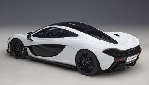 1/18 AUTOart McLaren P1 (Alaskan Diamond White with Blue & Black Interior) Car Model