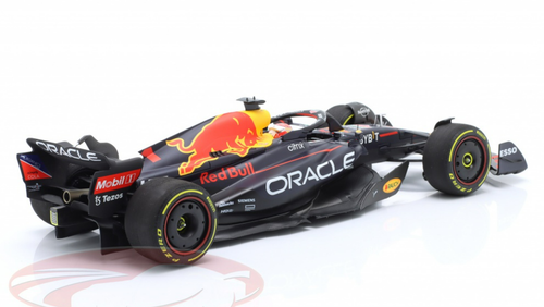 1/18 Minichamps 2022 Formula 1 Max Verstappen Red Bull RB18 #1 Winner Dutch GP Formula 1 World Champion Car Model