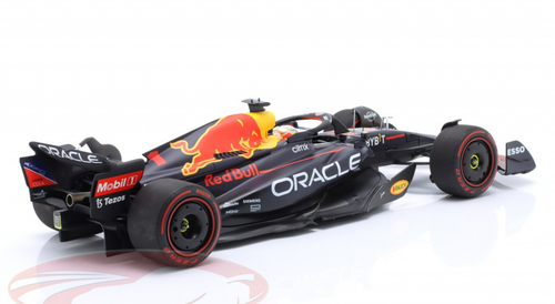 1/18 Minichamps 2022 Formula 1 Max Verstappen Red Bull RB18 #1 Winner Hungary GP Formula 1 World Champion Car Model