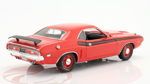 1/18 Greenlight 1971 Dodge Challenger R/T (Red with Black Stripes) Diecast Car Model