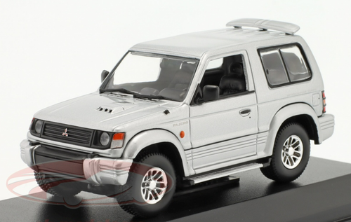 1/43 Minichamps 1991 Mitsubishi Pajero (Silver) Car Model