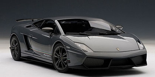 1/18 AUTOart LAMBORGHINI GALLARDO LP570-4 SUPERLEGGERA - GRIGIO