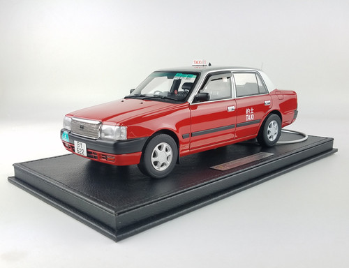 1/18 TINY Hong Kong Toyota Crown Comfort Urban Taxi Resin Car Model with Lights