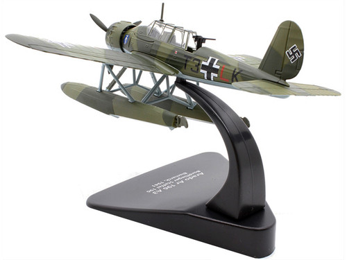 Arado Ar 196 A3 War Plane Bordflieger Staffel 196 Bismarck (1941) "Oxford Aviation" Series 1/72 Diecast Model Aircraft by Oxford Diecast