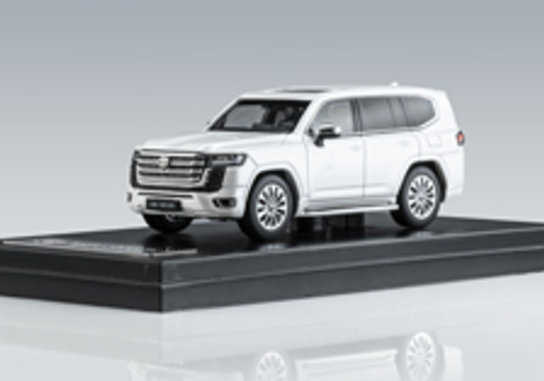 1/64 LCD TOYOTA Land Cruiser 300 ZX White