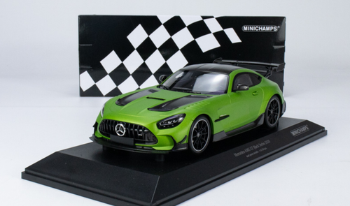 1/18 Minichamps 2020 Mercedes-Benz AMG GT Black Series (Dull Green Metallic) Diecast Car Model