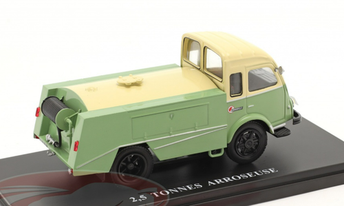 1/43 Hachette Renault 2.5t Arroseuse (Light Green & Beige) Car Model