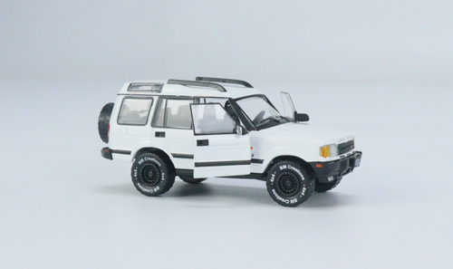 1/64 BM Creations Land Rover 1998 Discovery1 -White Diecast Car Model