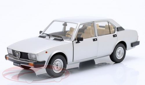 1/18 Mitica 1978 Alfa Romeo Alfetta Berlina 2000L (Ivory White