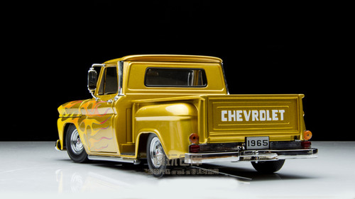 1/18 SS Sunstar 1965 Chevrolet Chevy C10 Pickup Truck (Gold / Yellow) Diecast Car Model