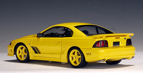 AUTOart 1998 Ford Mustang Saleen S351 Cabriolet - Échelle 1:18 - Modèle Rouge Moulé Sous Pression