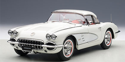 1/18 AUTOart 1958 Chevrolet Chevy Corvette C1 (Snowcrest White