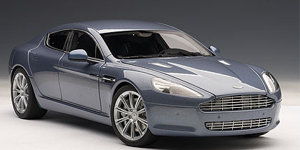 アストンマーティン ラピード シルバー 1/18 オートアート 1/18 AUTOart Aston Martin Rapide (Concours Blue) Diecast Car Model