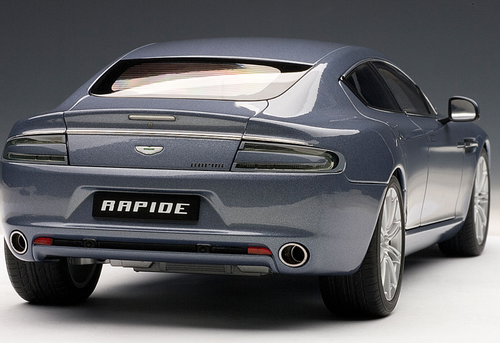 1 18 Autoart Aston Martin Vulcan Stratus White W Blue