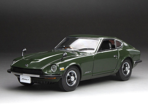 1/18 Sunstar 1970 Nissan Fairlady Z (S30) RHD (Dark Green) Diecast Car Model